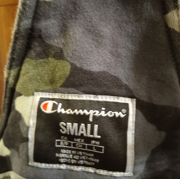 Champion women's small camo print adjustable crop top - Picture 5 of 7